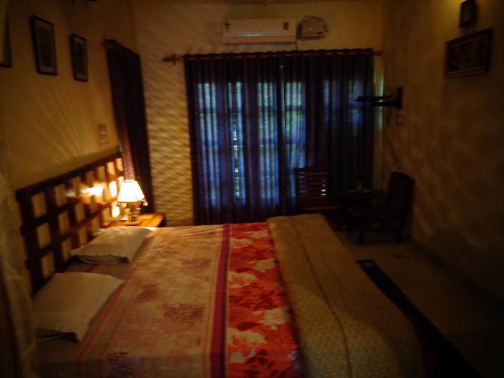 Sri Radha Krishna Kunj Bed & Breakfast Agra  Phòng bức ảnh