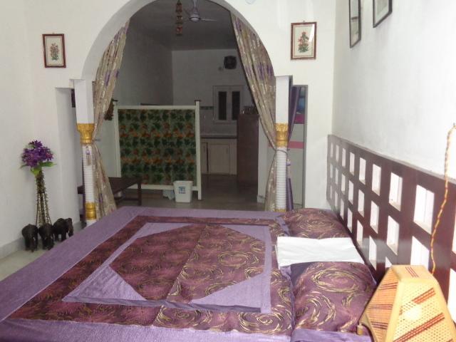 Sri Radha Krishna Kunj Bed & Breakfast Agra  Phòng bức ảnh