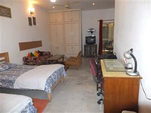 Sri Radha Krishna Kunj Bed & Breakfast Agra  Ngoại thất bức ảnh