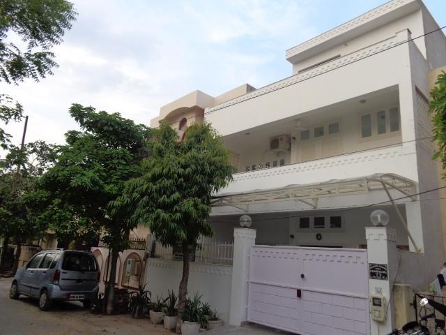 Sri Radha Krishna Kunj Bed & Breakfast Agra  Ngoại thất bức ảnh