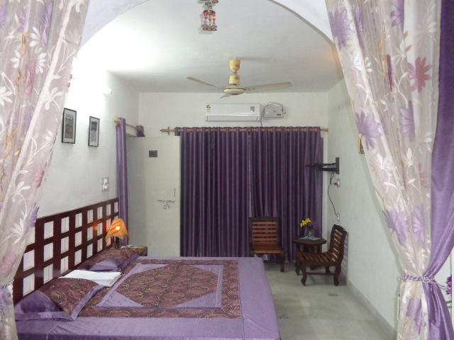 Sri Radha Krishna Kunj Bed & Breakfast Agra  Ngoại thất bức ảnh